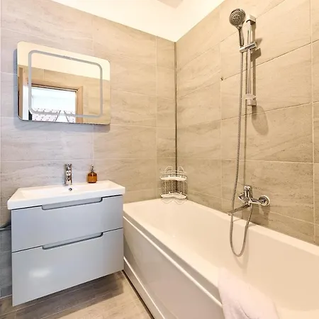 Apartment - Pool &
