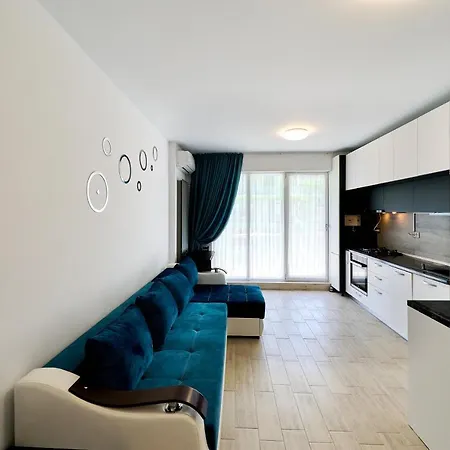 Apartment - Pool & Navodari