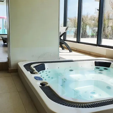 Apartment - Pool & *