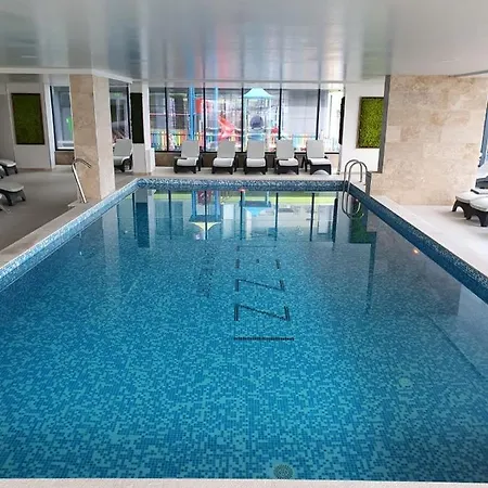 Apartment - Pool & Navodari
