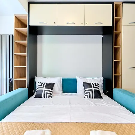 Apartment - Pool & Navodari